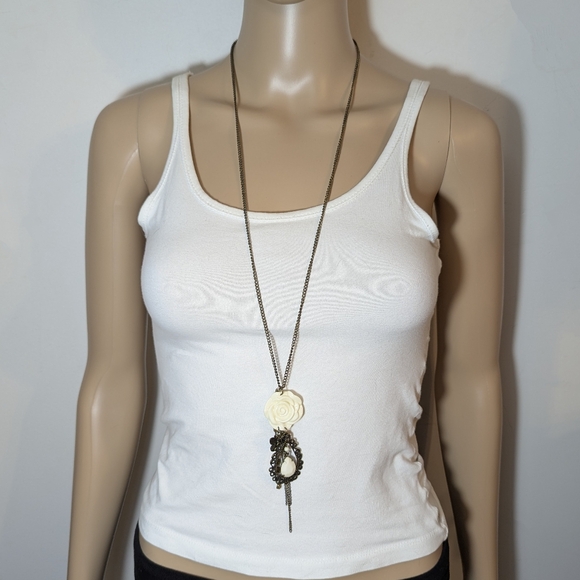 🌟3/$20🌟 - 2000s Vintage Long Necklace - Picture 3 of 5